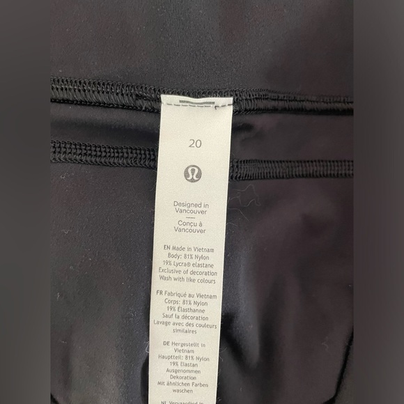 NWOT lululemon athletica Groove Super High Rise Flared Pant - Picture 4 of 9